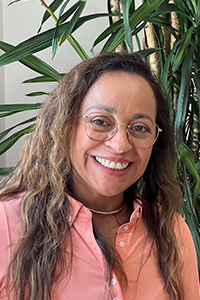 Claudia Farahmandi Dr. Farahmandi: Claudia Farahmandi