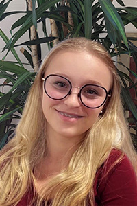 Mitarbeiter Heuser Dr. Farahmandi: Antonia Heuser